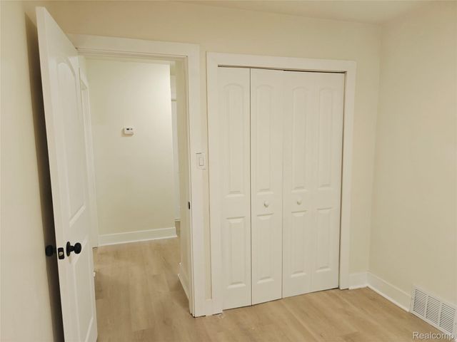 20560 Asbury Park, Detroit, MI 48235