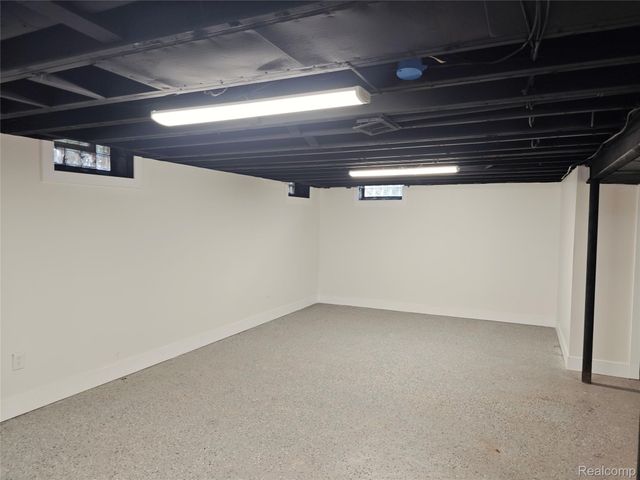 20560 Asbury Park, Detroit, MI 48235