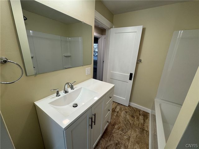 232 Malverne Drive, Syracuse, NY 13208