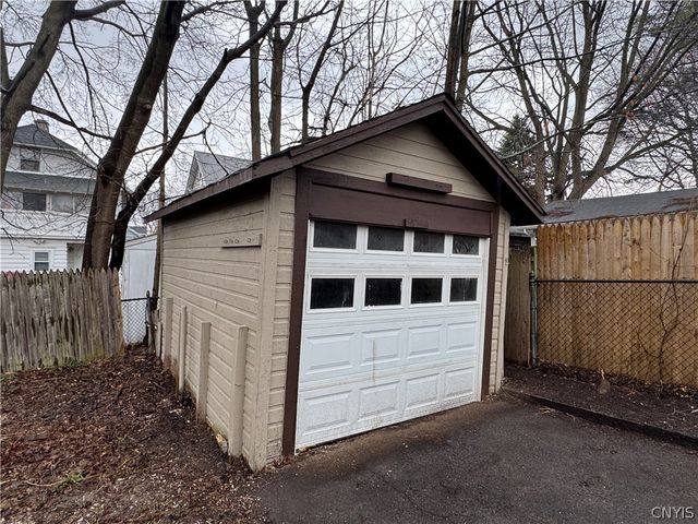 232 Malverne Drive, Syracuse, NY 13208