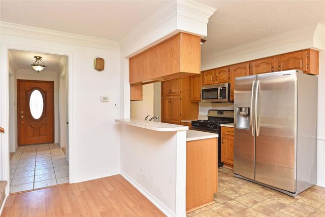 9226 Theysen Drive, Houston, TX 77080