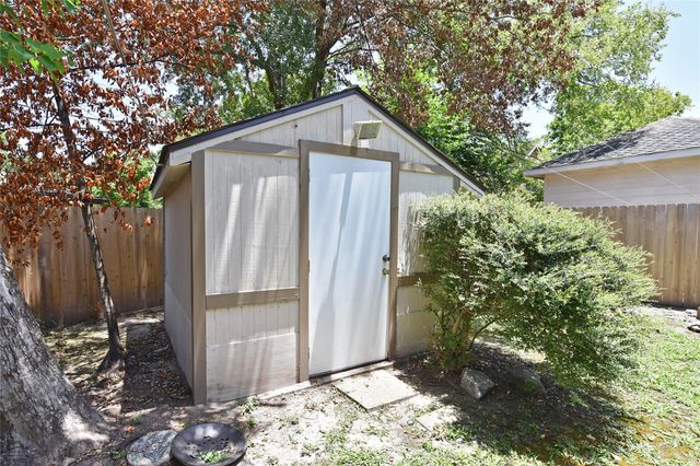9226 Theysen Drive, Houston, TX 77080