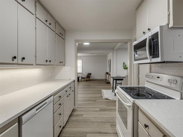 111 W Myrtle Drive, Midwest City, OK 73110