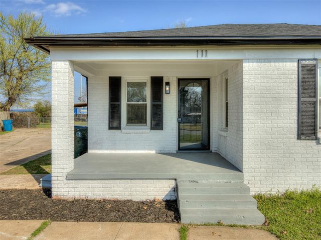 111 W Myrtle Drive, Midwest City, OK 73110