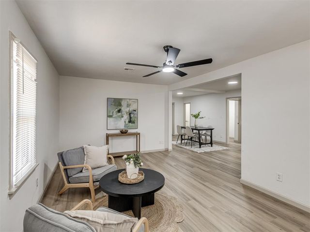 111 W Myrtle Drive, Midwest City, OK 73110