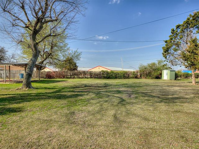 111 W Myrtle Drive, Midwest City, OK 73110