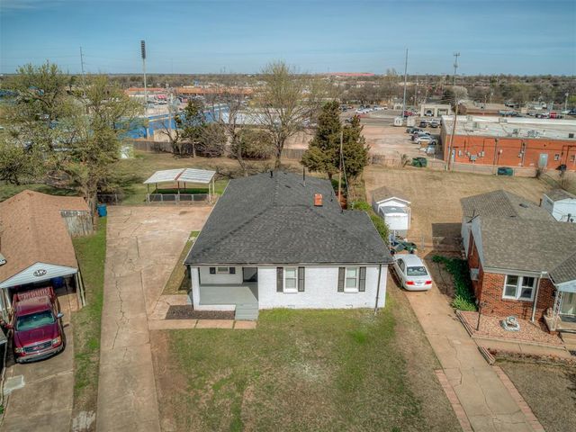 111 W Myrtle Drive, Midwest City, OK 73110