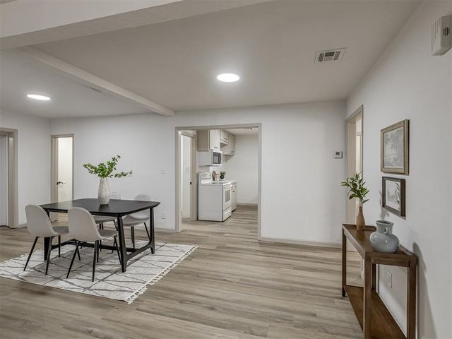 111 W Myrtle Drive, Midwest City, OK 73110