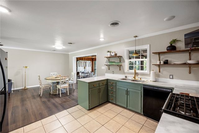149 Bunker Hill Lane, Russellville, AR 72802