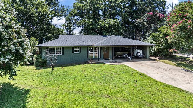 149 Bunker Hill Lane, Russellville, AR 72802