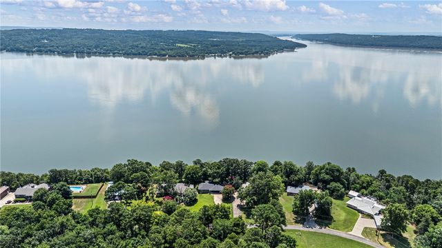 149 Bunker Hill Lane, Russellville, AR 72802
