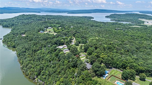 149 Bunker Hill Lane, Russellville, AR 72802