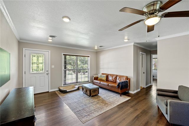 149 Bunker Hill Lane, Russellville, AR 72802