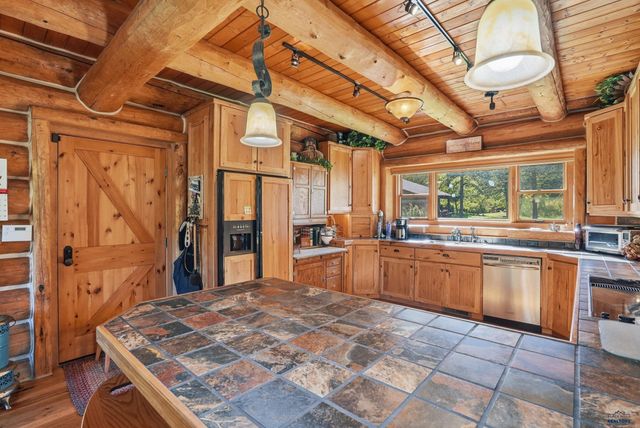 13340 VICTORIA LAKE RD, Rapid City, SD 57702