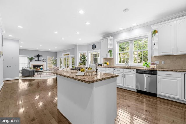 9903 BURKE STATION CT, Fairfax, VA 22032