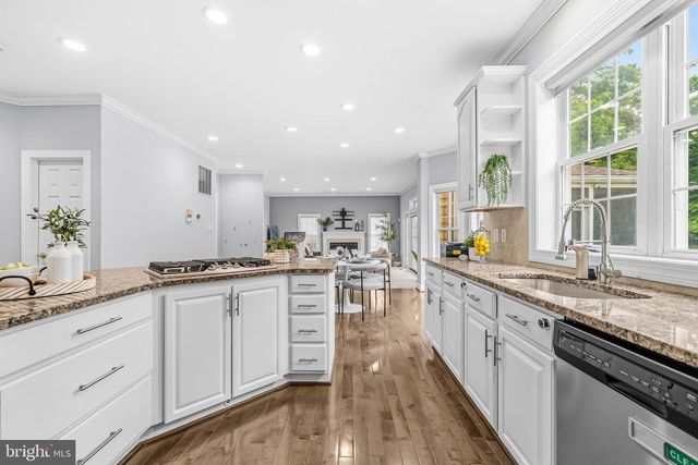 9903 BURKE STATION CT, Fairfax, VA 22032