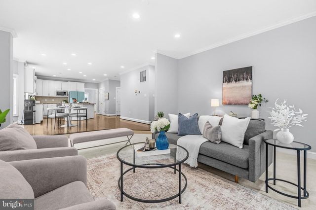 9903 BURKE STATION CT, Fairfax, VA 22032