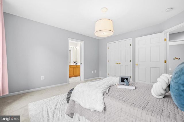 9903 BURKE STATION CT, Fairfax, VA 22032