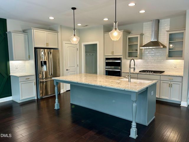 553 Barneswyck Drive, Fuquay Varina, NC 27526