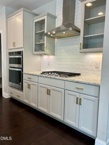 553 Barneswyck Drive, Fuquay Varina, NC 27526