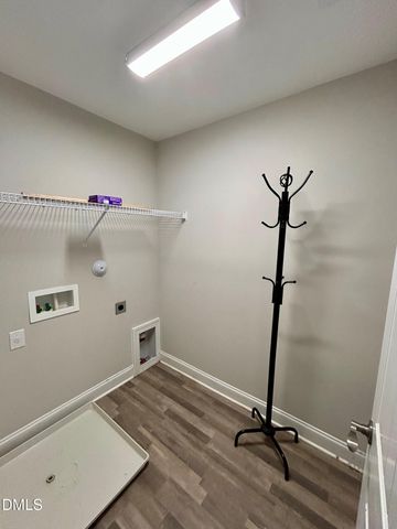 553 Barneswyck Drive, Fuquay Varina, NC 27526