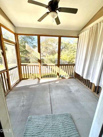 553 Barneswyck Drive, Fuquay Varina, NC 27526