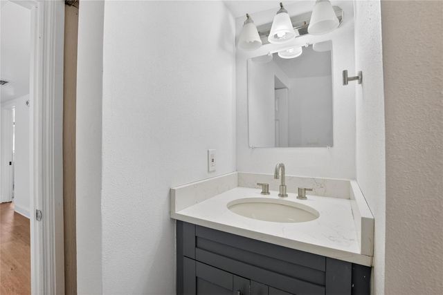 1210 E CAYUGA STREET, Tampa, FL 33603