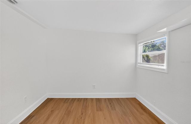 1210 E CAYUGA STREET, Tampa, FL 33603