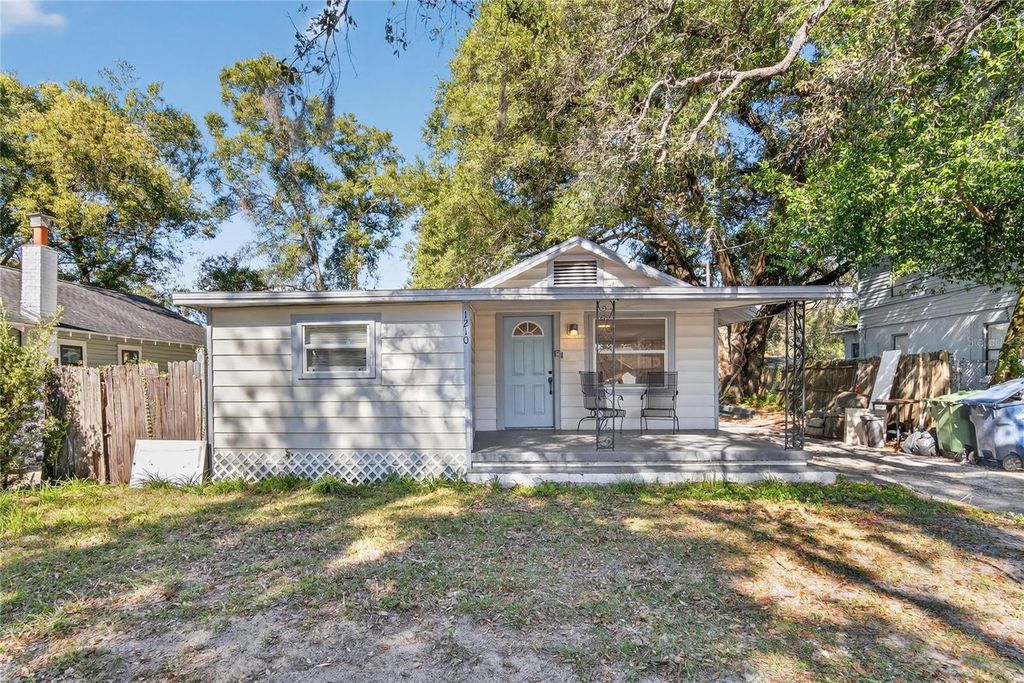 Image 31 of property listing at 1210 E CAYUGA STREET, Tampa, FL 33603