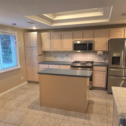 8205 WESTRIDGE DRIVE, Tampa, FL 33615