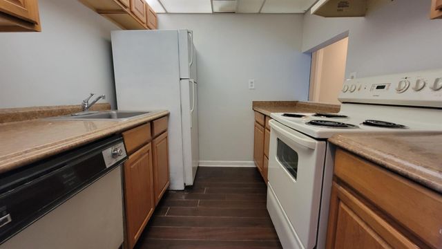 1950 N Congress Avenue 206, West Palm Beach, FL 33401