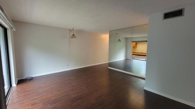 1950 N Congress Avenue 206, West Palm Beach, FL 33401