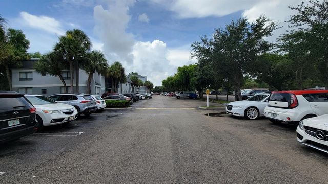 1950 N Congress Avenue 206, West Palm Beach, FL 33401