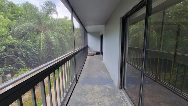1950 N Congress Avenue 206, West Palm Beach, FL 33401