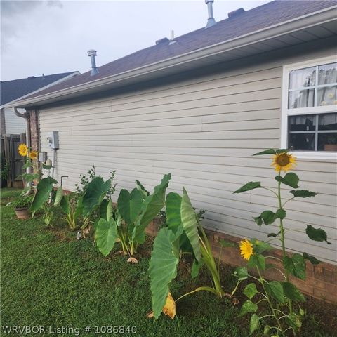 1942 Palomino Drive, Greenwood, AR 72936