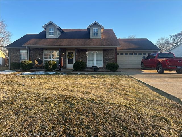 1942 Palomino Drive, Greenwood, AR 72936