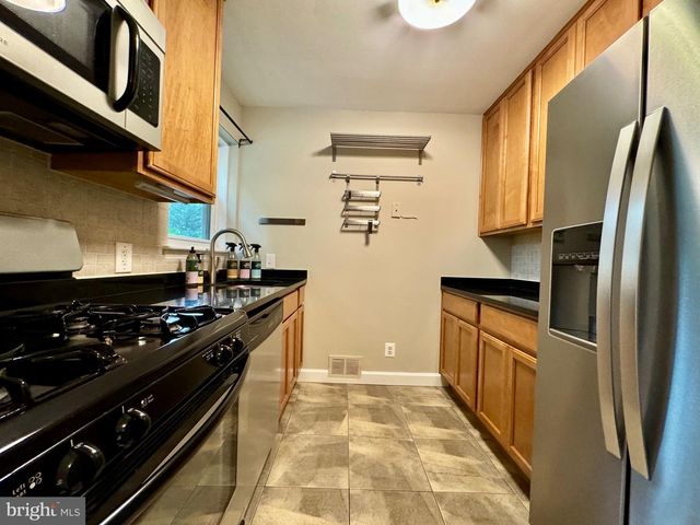 3912 19TH ST S, Arlington, VA 22204