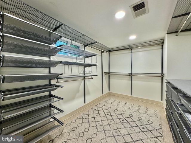 3912 19TH ST S, Arlington, VA 22204