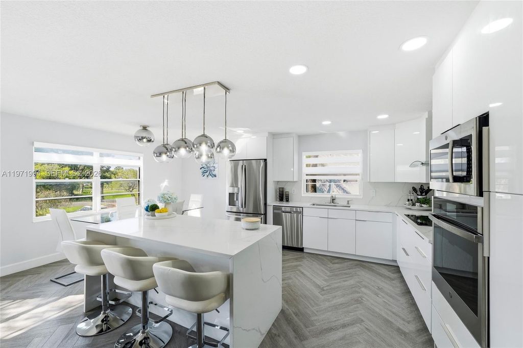 1551 SW 135th Ter 201G, Pembroke Pines, FL 33027