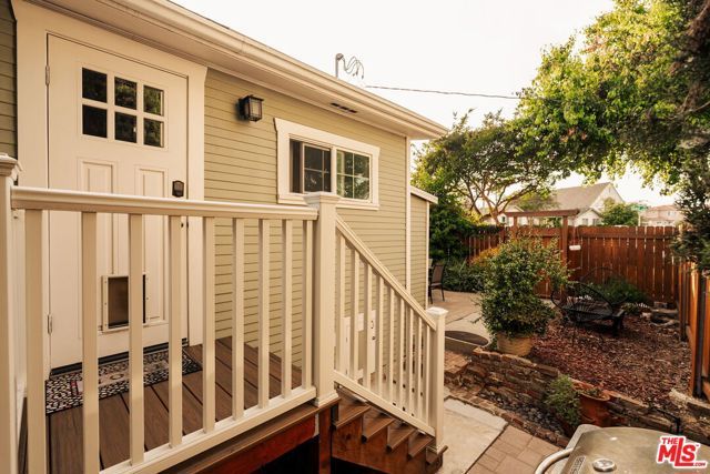 342 N Atlantic Boulevard, Alhambra, CA 91801