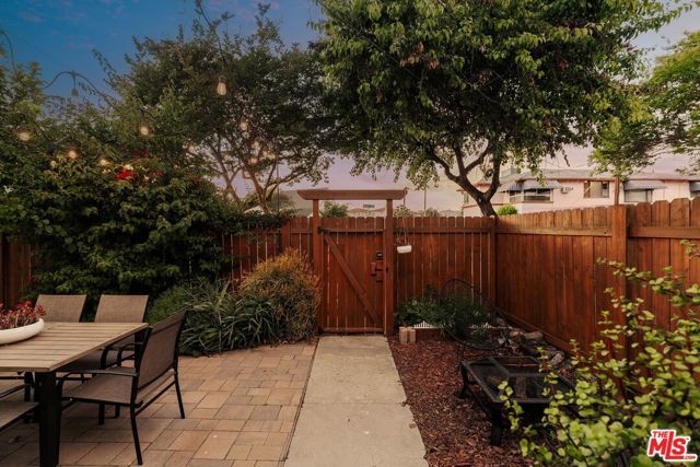 342 N Atlantic Boulevard, Alhambra, CA 91801