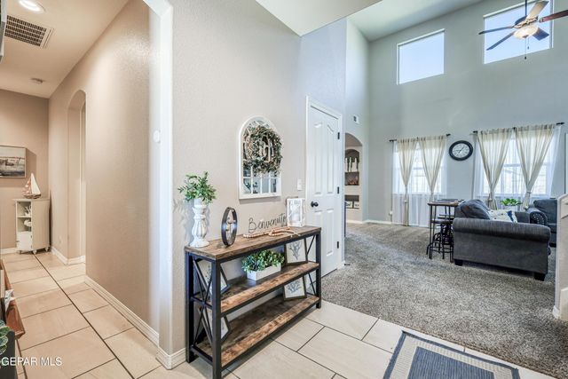 217 S MANZANITA Drive, El Paso, TX 79928