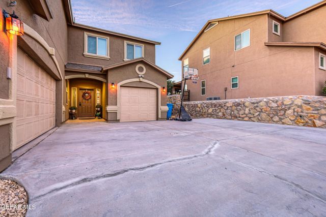 217 S MANZANITA Drive, El Paso, TX 79928