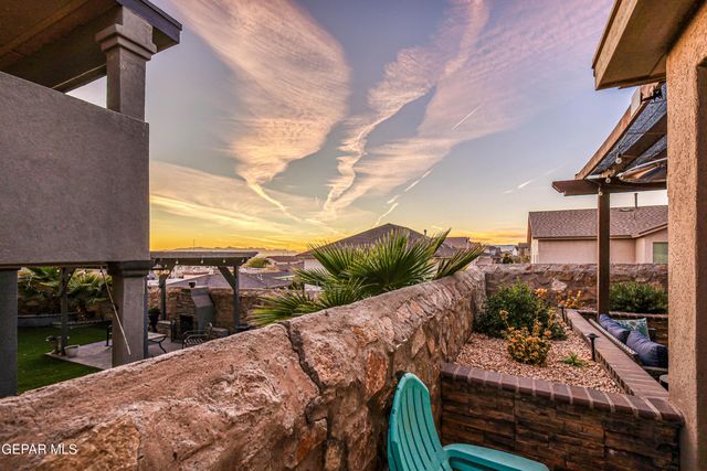 217 S MANZANITA Drive, El Paso, TX 79928