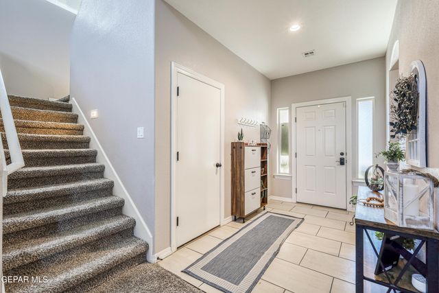 217 S MANZANITA Drive, El Paso, TX 79928