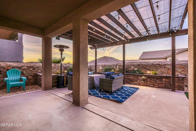 217 S MANZANITA Drive, El Paso, TX 79928