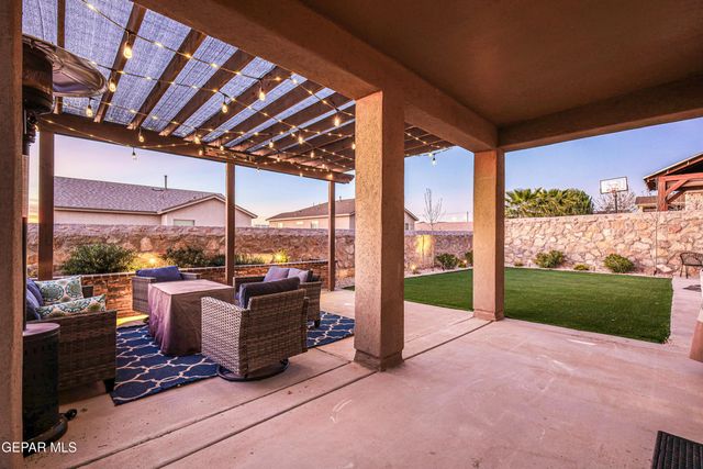 217 S MANZANITA Drive, El Paso, TX 79928