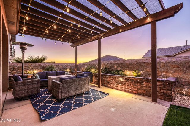 217 S MANZANITA Drive, El Paso, TX 79928