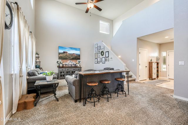 217 S MANZANITA Drive, El Paso, TX 79928