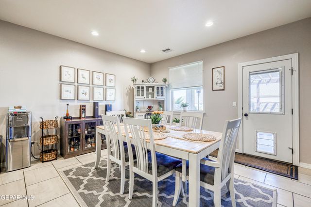 217 S MANZANITA Drive, El Paso, TX 79928